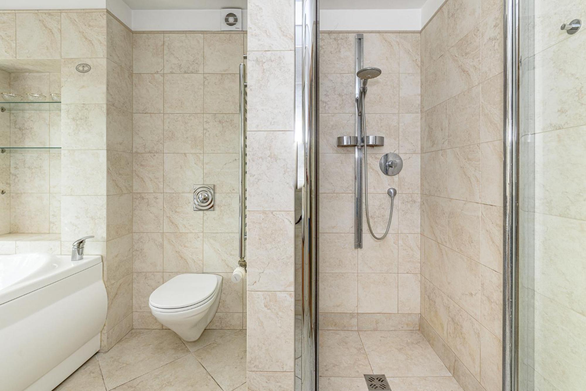 Jacuzzi Apartments X Free Parking X Self Check-In 24X7 By H&H Vilnius Bagian luar foto